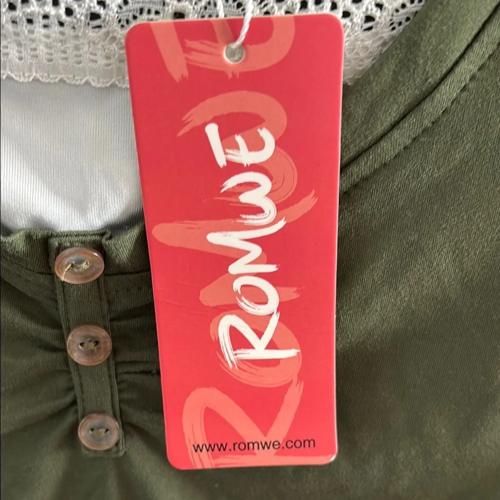 NWT ROMWE Dark Green Short Sleeve Crop Top - Picture 2 of 3